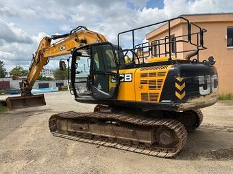 JCB –  JS 220 LC 4 F