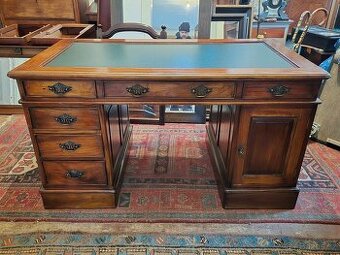 Luxusní psací stůl Chesterfield - mahagon