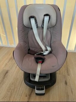 Autosedačka Maxi Cosi Pearl se základnou FamilyFix