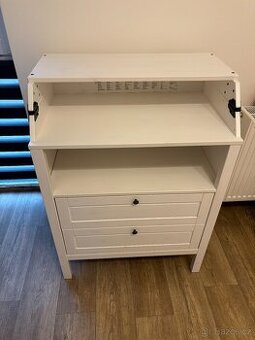 Přebalovací stůl / komoda bílá  SUNDVIK