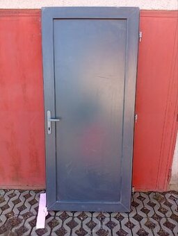 Vchodové dveře antracit