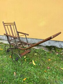 Starožitný skládací kočárek pro panenky