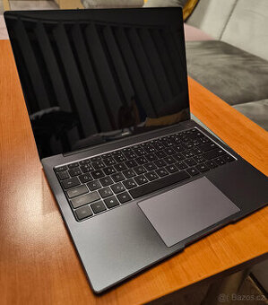 Huawei MateBook 14 – velmi pěkný stav + nová baterie