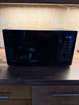 Mikrovlnka SAMSUNG