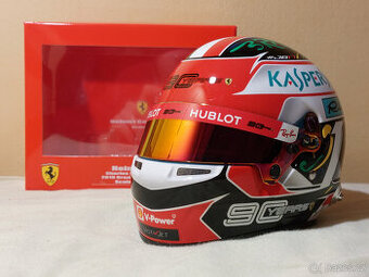 Charles Leclerc Ferrari F1 VC USA a Brazilia 2019 helma 1:2
