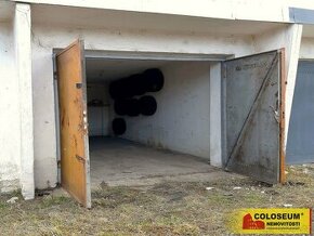 Znojmo, garáž, 16 m2, zděná, dvoudílná vrata – garáž