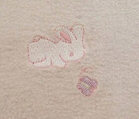 Dětská deka 73 x 71 cm s králíčkem a  motýlkem