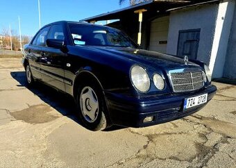 Mercedes W210