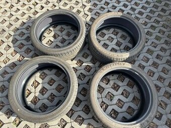 Letní pneu Michelin 255/40ZR 21