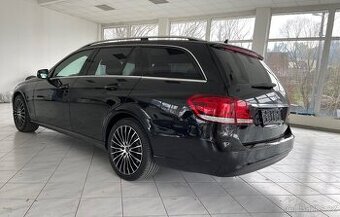 Mercedes-Benz E200CDi >> PLNÝ AUTORIZOVANÝ SERVIS