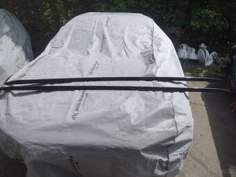 Prodám na Audi A4 b8 org.venkovni prahove lišty