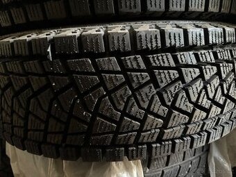 Pneu Vraník 215/65 R17 zimní