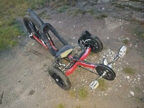 Kmx motokara