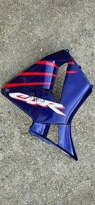 Kapotáž pravá požitá s poškozením CBR 600RR 2005 - 1