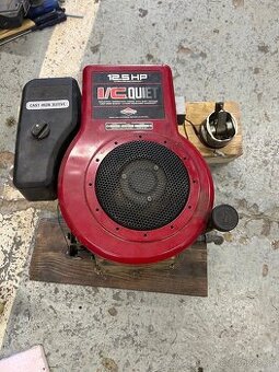 Motor Briggs Stratton 12,5 HP - 1
