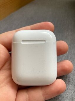 Prodám apple airpods (2020) - 1