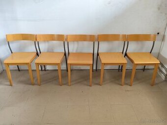 Jídelní židle - stohovatelné
