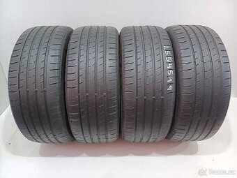 Letní pneu 255/45/19 Nexen