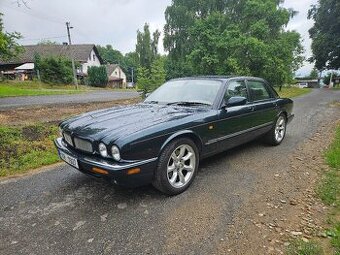 JAGUAR XJR 308