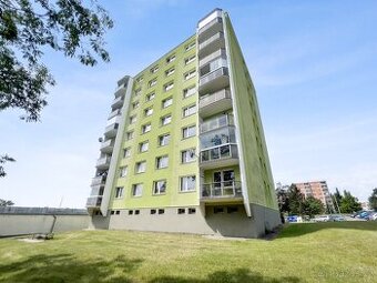 Prodej prostorného bytu 3+1 s lodžií - Třebíč