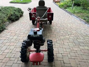 Malotraktor Vari s vozikem
