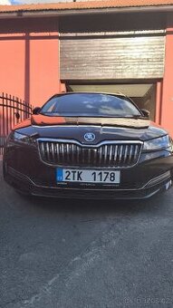 Superb Combi 2.0 TDI, 110kw ,Style,Black magic.