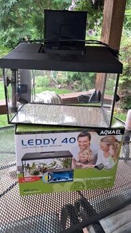 Akvarium 25l s vybavením
