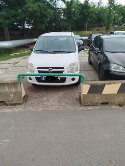 Opel Agila 1.0