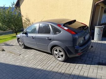 Ford Focus, r. 2004