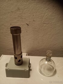 Laboratorní sklo,kahan, teploměry