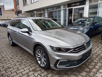 VW Passat GTE Variant 1.4TSI 160kW DSG - záruka Autodraft