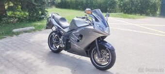 Triumph Sprint ST 1050, r. 2008 sleva 10 000kč