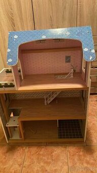 Domeček pro panenky