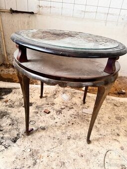 Prodej starožitného stolu