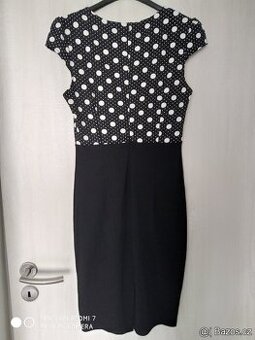 Dámské šaty M