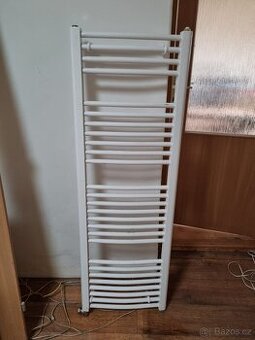 Topný žebřík do koupelny