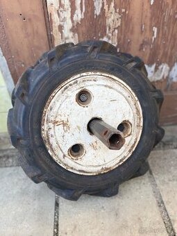 Vari, Terra ,Gutbrod kola s oboustranným závažím