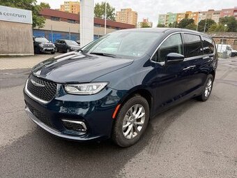 Chrysler pacifica 2023 4wd DPH záruka 2 roky 5tis km