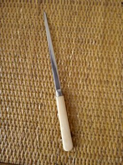 Art Deco nůž na dopisy