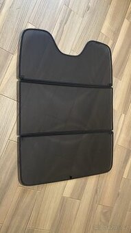 Sluneční clona panoramatické střechy Enyaq Coupé iV