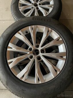 Alu kola 215/65 r17 Tiguan + zimni pneu