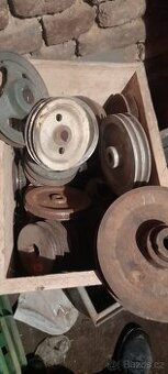 Prodám různé řemenice