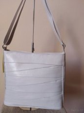 Kabelka béžová s žebrováním