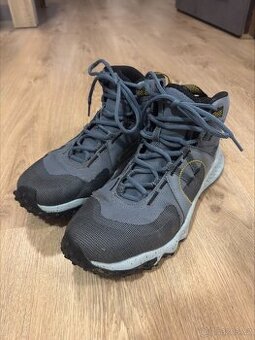 Outdoorové boty Under Armour EU 45 – minimálně nošené