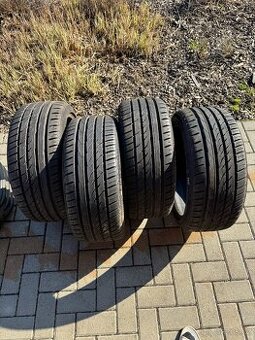 Letní pneu 225/40 R18