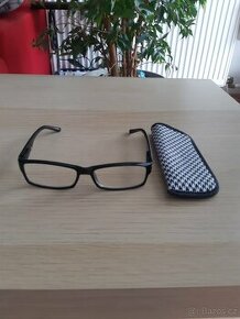Brýle čtecí +2 a pouzdro - 1