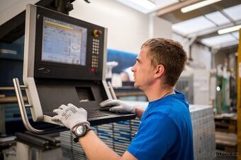 Obsluha CNC stroje