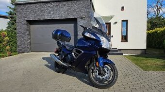 Triumph Trophy 1215