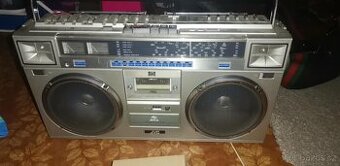 Radiomagnetofon JVC