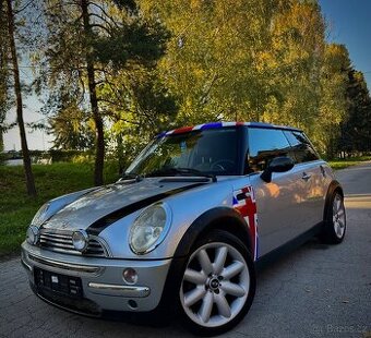 Mini Cooper 1.6i • British Edition • R17 •